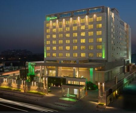 Escorts Near Holiday Inn Aerocity