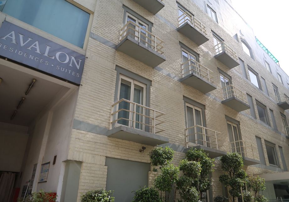 Escorts Near Avalon Courtyard Residences