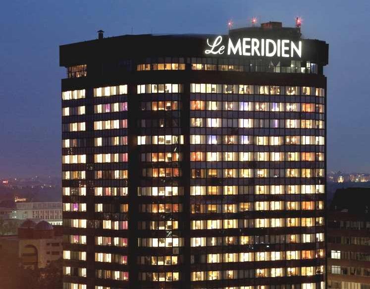 Escorts Near Le Meridien Hotel