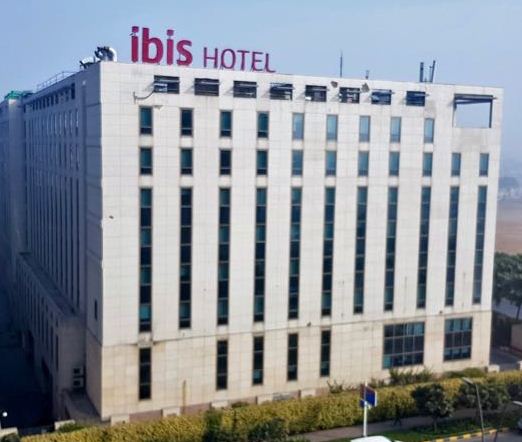 Escorts Near ibis Hotel