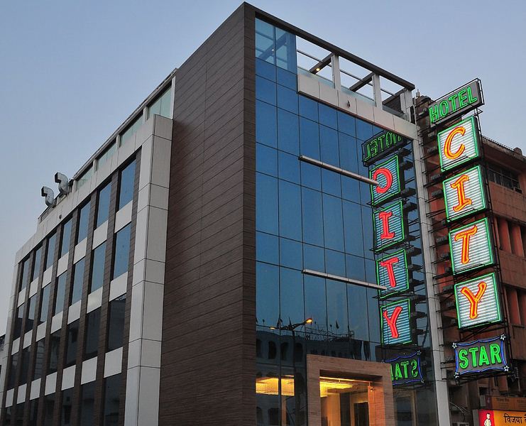 Escorts Near Hotel City Star