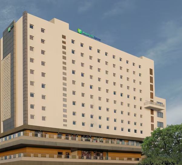 Escorts Near Holiday Inn Express