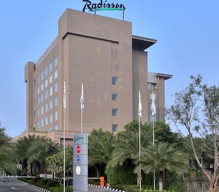 Escorts Near Radisson Noida